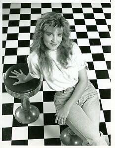 crystal bernard sexy|Crystal Bernard : r/LadiesOfThe80s